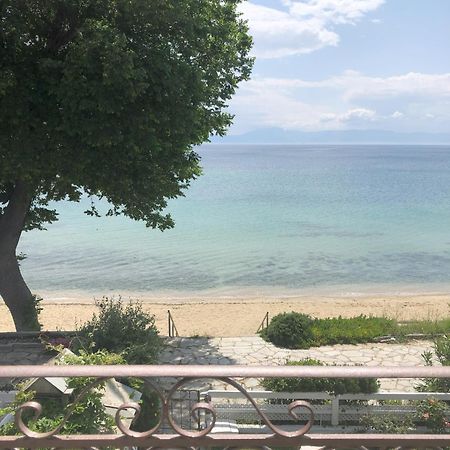 Palio Beach House Palaiontsiflikion Exterior photo