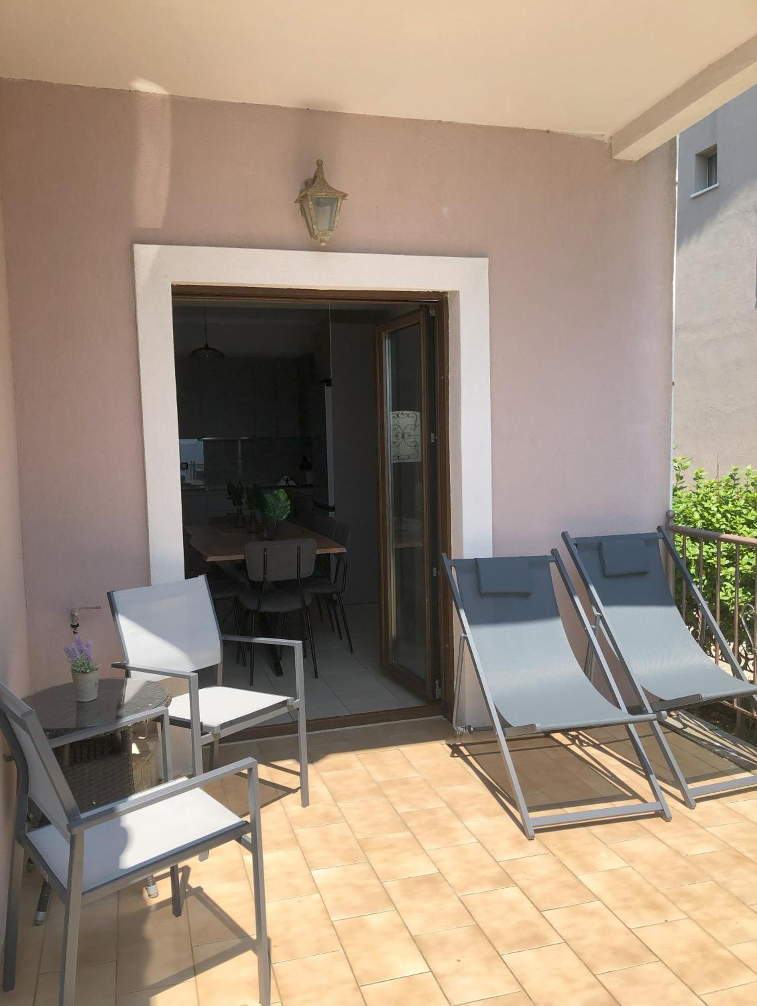 Palio Beach House Palaiontsiflikion Exterior photo